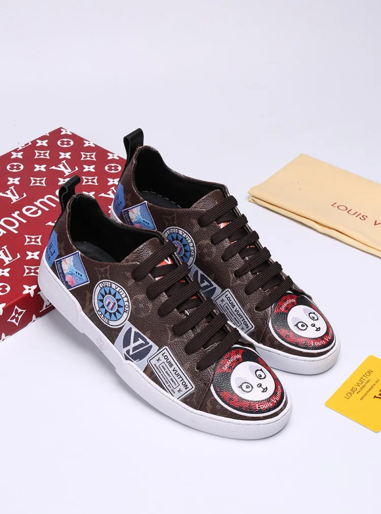 Factory price: 360💰【LV】Animal series limited edition low-top sports shoes for men, L classic print, new autumn and winter style, original replica, 1:1 Counter quality, the fabric is Italian 🇮🇹 imported cowhide ➕🇮🇹 pure sheepskin lining ➕ original outsole, 🔍🔍 high quality, you can go in and out of the counter at will, welcome to compare, the outsole line will never be unglued, all sellers are welcome to sell in the picture above, can be shipped in one piece, code number: 38-44 (45 codes can be customized)